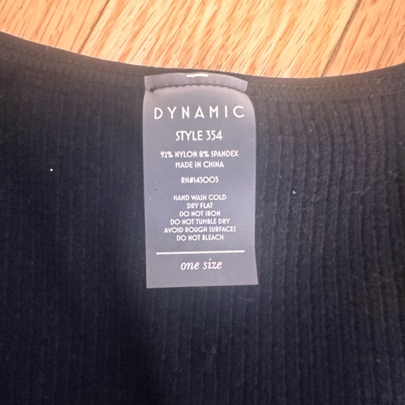 DYNAMIC WOMANS RIBBED FITTED TOP ONE SIZE - Picture 3 of 3